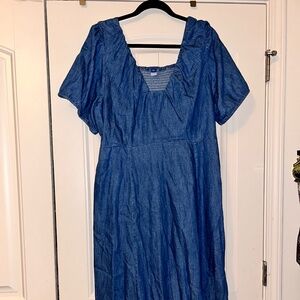 Puff-Sleeve Midi Swing Dress